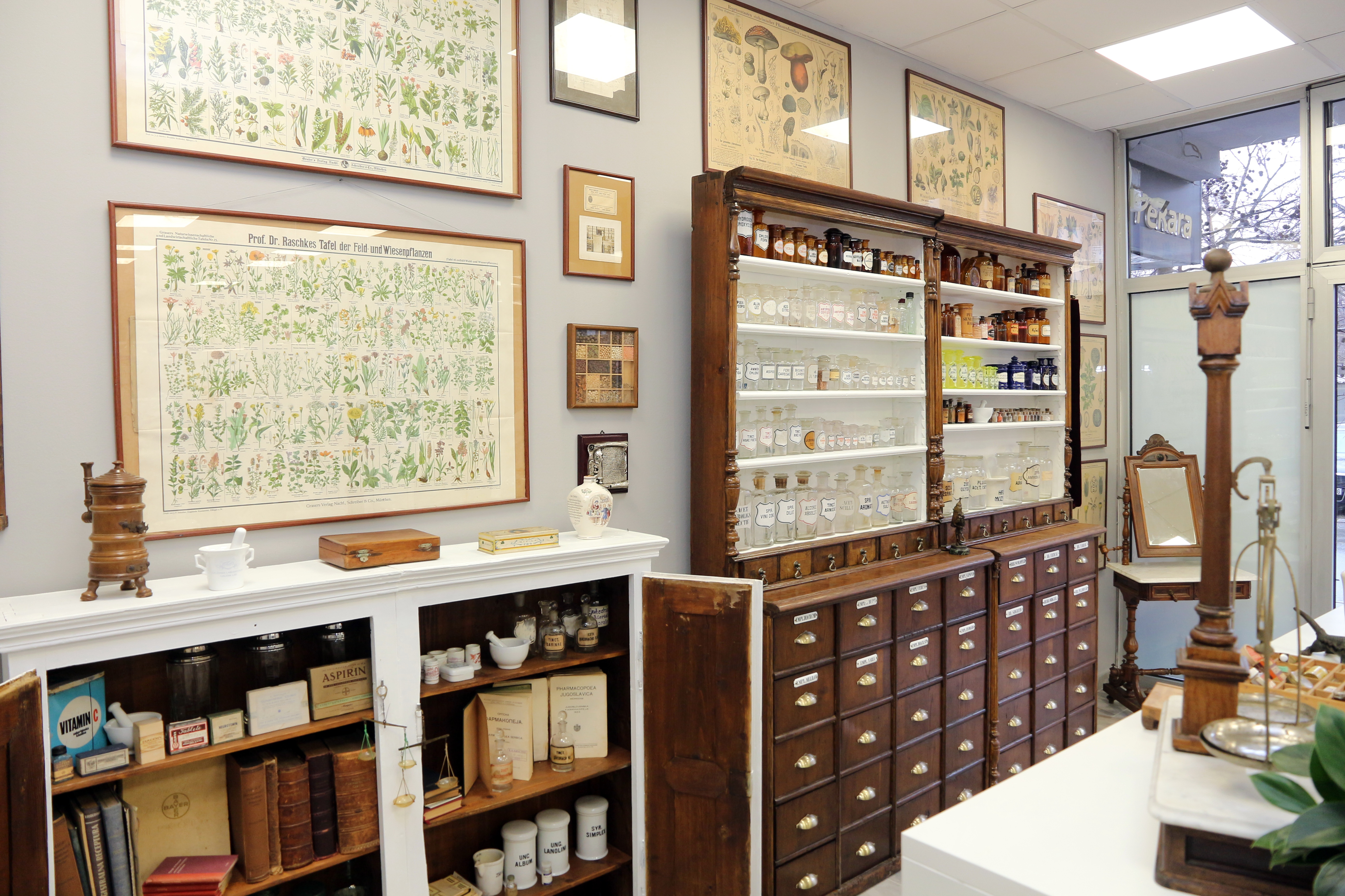 pharmacy 3
